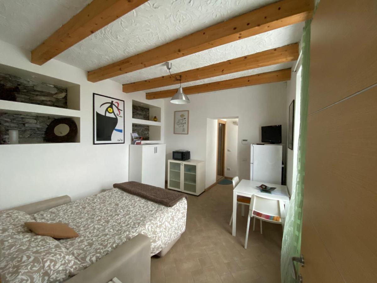 Ferienwohnung Casa Vittoria Dervio Exterior foto